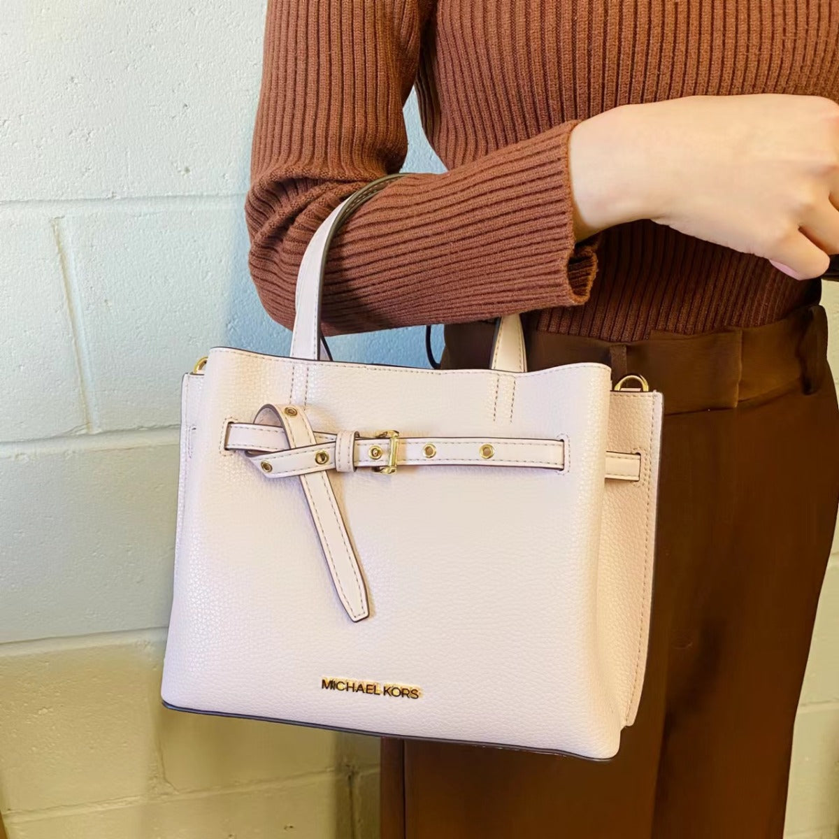 MICHAEL KORS 35F0GU5S5T Emilia Small Pebbled Leather Satchel In Powder Blush MICHAEL KORS 35F0GU5S5T Emilia Small Pebbled Leather Satchel In Powder Blush